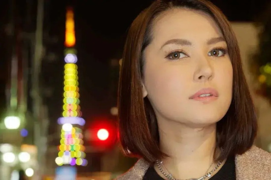 从性感尤物到霸道女总裁的小泽玛利亚美图分享，真正的女神！