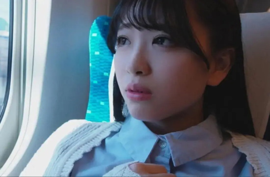 日本女明星花柳杏奈美图分享，战力最强新人萝莉！