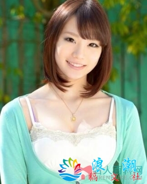 铃村爱里人物海报