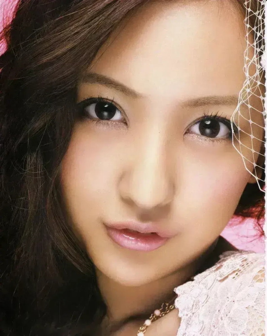 时尚教主板野友美：请签收您的虎牙美少女