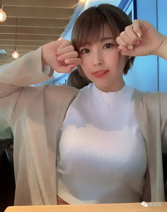 业界名将松本菜奈实日常美照，破坏力堪比百万吨炸药！
