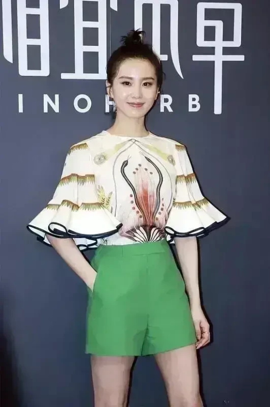 聚焦所有镜头的中国美貌：刘诗诗，身姿气质让人沉醉