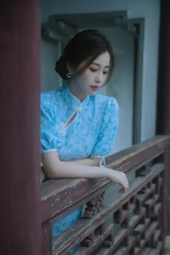 上海甜妹虞书欣美上热搜，马卡龙妆容甜美可人