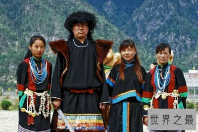 ​中国人口最少的民族人数居然不超过三千？至今仍处于原始社会阶段