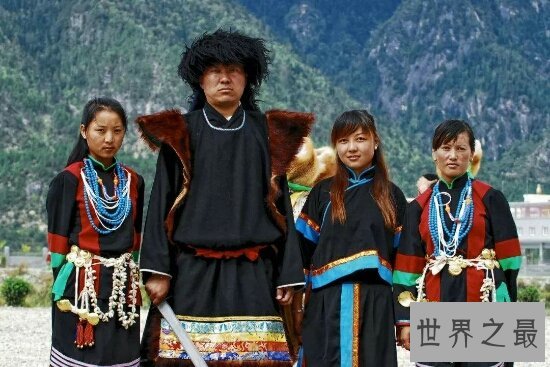 中国人口最少的民族人数居然不超过三千？至今仍处于原始社会阶段