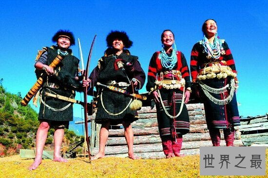 中国人口最少的民族人数居然不超过三千？至今仍处于原始社会阶段