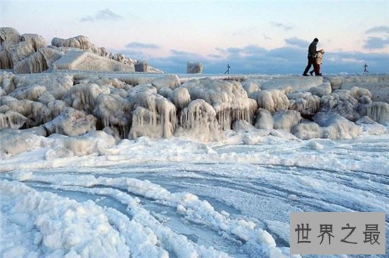 千年极寒影响着人们生活，明末年间地球遭遇冰河期