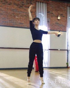 ​邢菲身有多高 邢菲真实身高多少