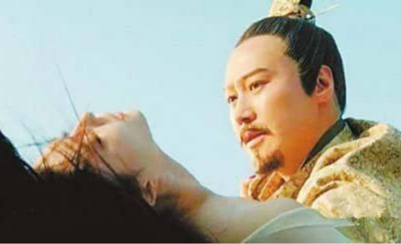 范冰冰的露全乳照片  为了拍好和黎明的马震她牺牲很多