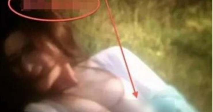 范冰冰的露全乳照片  为了拍好和黎明的马震她牺牲很多