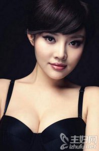 ​徐冬冬整容了吗 徐冬冬被曝整容疑似隆胸