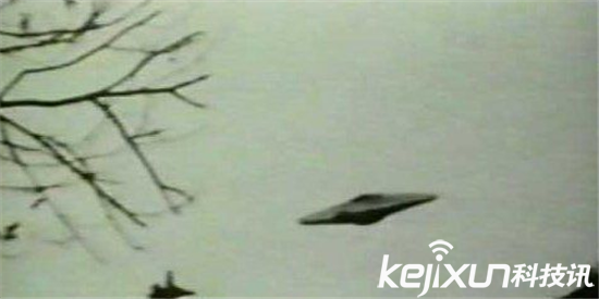 美国空军军官揭秘UFO事件 外星人曾来过地球