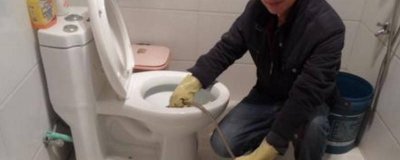 ​马桶掉进鞋刷子如何疏通 马桶进鞋刷子了怎么通