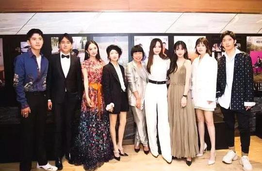 杨幂和唐嫣怎么了关系破裂微博取消关注了 杨幂和唐嫣翻脸原因