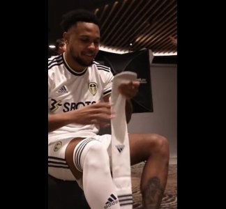 ​respect(respect！麦肯尼忆打趣C罗：我说他的脚很糟，他说这双脚值10亿欧)