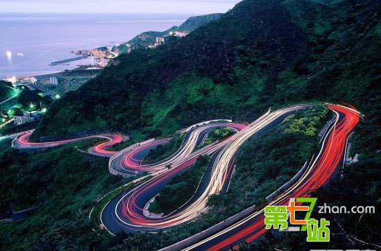 中国境内峡谷奇观：万壑争奇巧夺天工