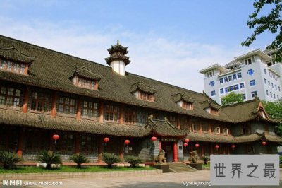 ​重庆的大学排名的各种学校，这三个大学要求学历都非常高