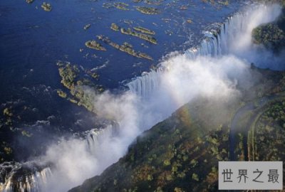 ​世界上最刺激泳池，享受魔鬼的拥抱