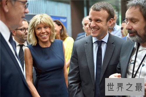 法国总统是马克隆吗 与布里吉特的感情感动众人