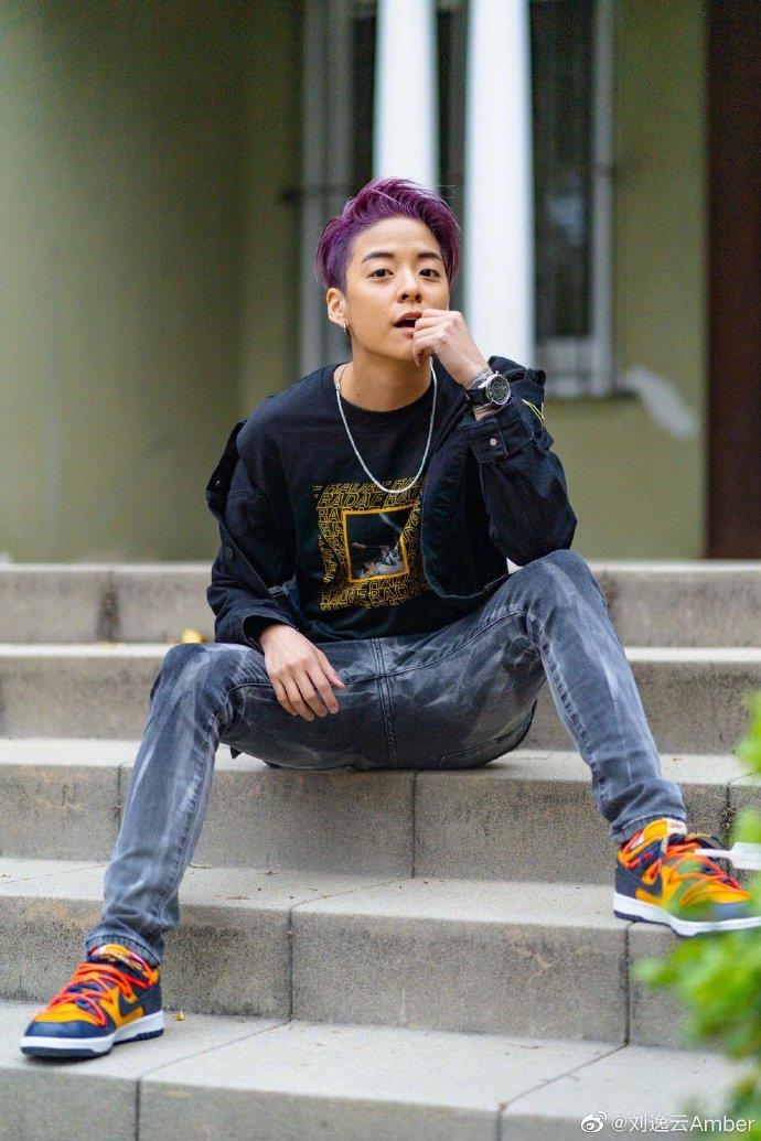 刘逸云是男的还是女的 刘逸云是les吗