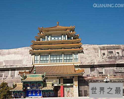 敦煌莫高窟，时尚西点地标性古建筑