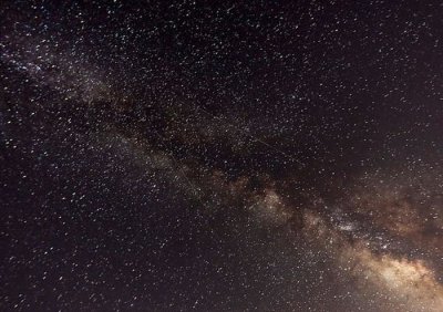 ​国际低频阵列射电望远镜（LOFAR）发现“数十万”个新星系