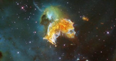 ​260万年前超新星爆发导致巨齿鲨等巨型海洋动物灭绝？
