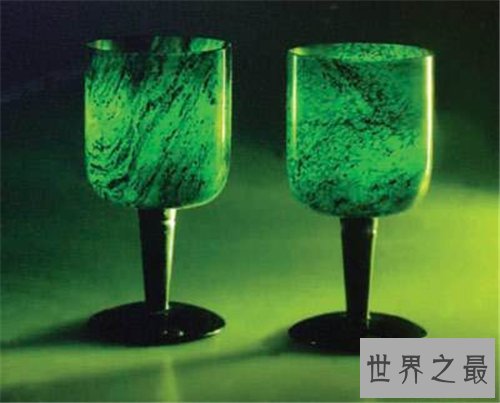 “葡萄美酒夜光杯”出自哪首诗？夜光杯从何而来？