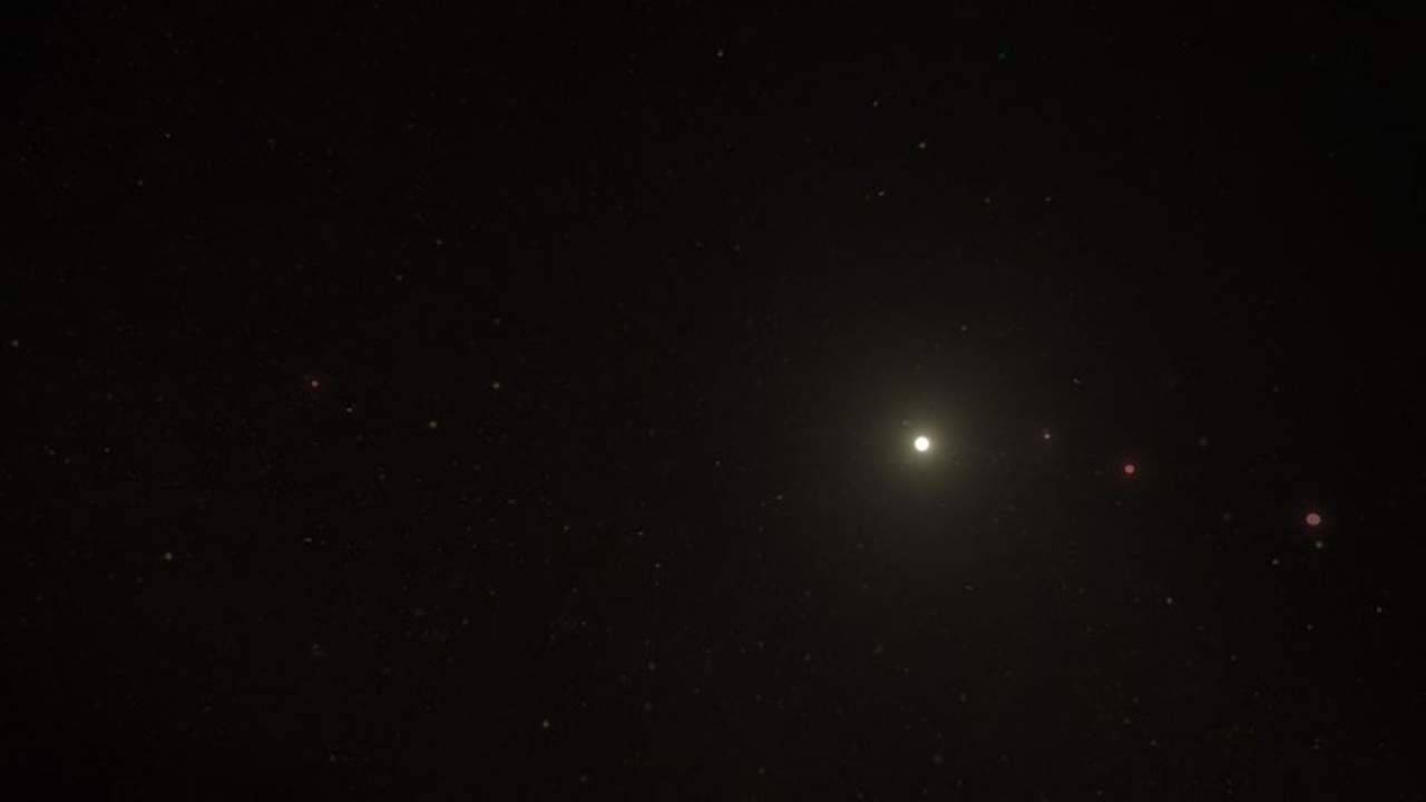 HR 8799恒星系统中的两颗行星最低旋转速度分别为每秒10.1公里和每秒15公里