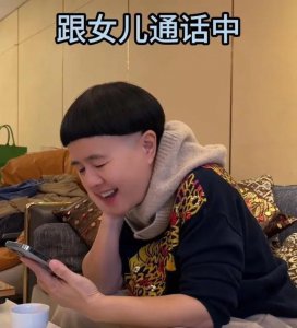​金龟子给坐月子的女儿做番茄鸡蛋面，闺女吃一口眉头直皱