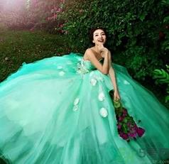 结婚可以穿绿色衣服吗？结婚为什么穿绿鞋子？