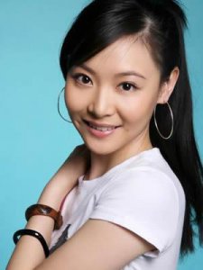 ​纳伊莎个人资料