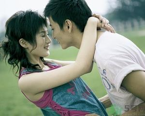 接吻为什么要闭眼睛？接吻可以减肥吗？