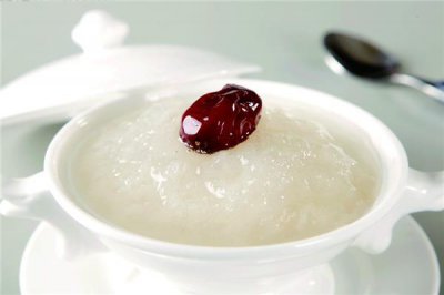 ​燕窝是早上吃好还是晚上吃好 燕窝在什么时间段喝最好