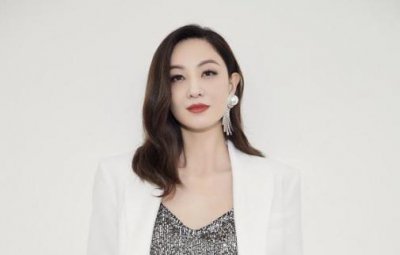 ​郑希怡老公有什么背景（郑希怡老公是做什么的）