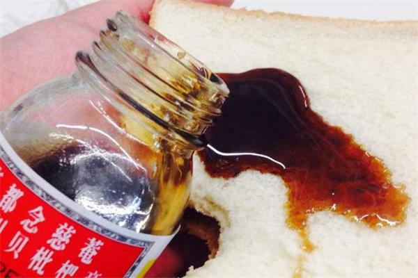 枇杷膏可以空腹喝吗 对肠胃刺激大