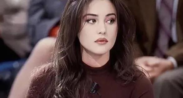 娱乐世界影坛十大美女排行榜（奥黛丽赫本榜上第一名）  3