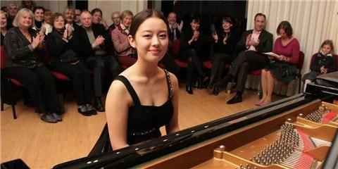 娱乐郎朗老婆吉娜是哪里人 郎朗老婆个人信息家世背景介绍  3
