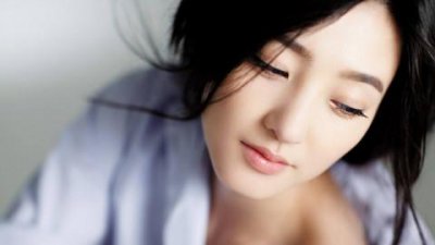 ​怎么和刚刚加上的女孩子聊天，才能不尴尬