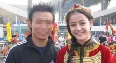 ​迪丽热巴古力娜扎出道前青涩旧照曝光，两人的异域美都太强烈