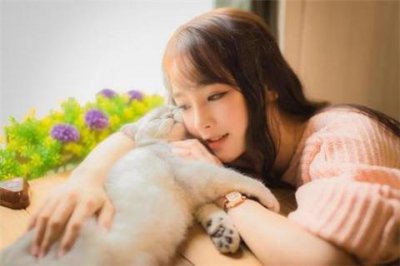 ​女生失恋了怎么安慰？安慰失恋女生的话