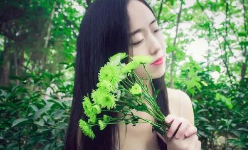 和刚认识的女生聊天技巧