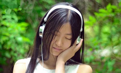 吵架了冷战怎么哄好女朋友