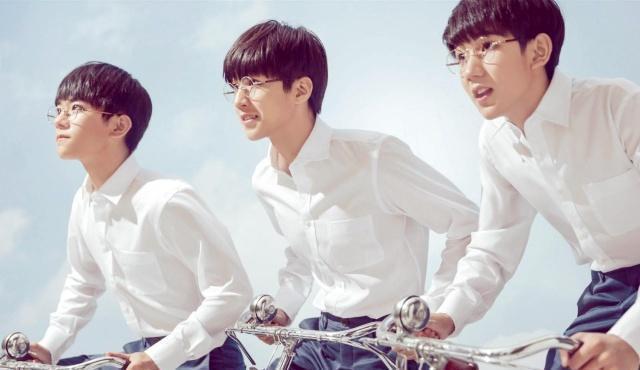 TFBOYS隔空秀同款外套，猝不及防的兄弟情，又买一送二了？