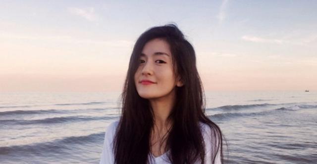 谢娜又剪了短发造型 但其实长发的她更好看
