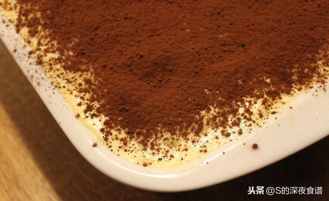 巧克力制作方法非常简单，教你做美味好吃正宗ROYCE生巧克力。