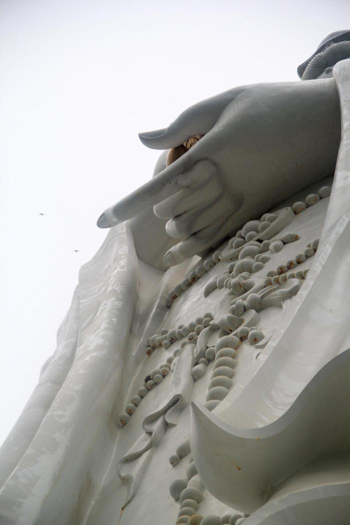 世界上最大的观音像原来在三亚  南海上的一个传奇