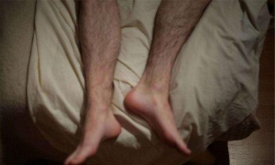 ​男人腿毛少是身体出现问题吗?专家：其实跟这2个原因有关
