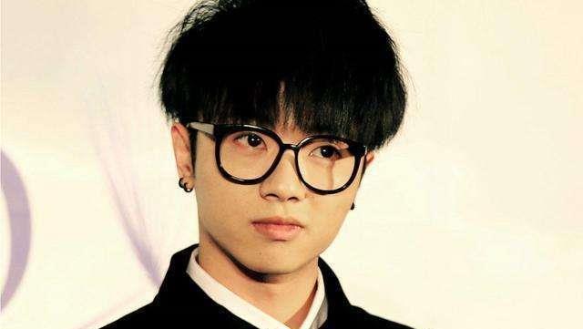 华晨宇14天暴瘦20斤，网友看了感叹道：这是用了什么妙招