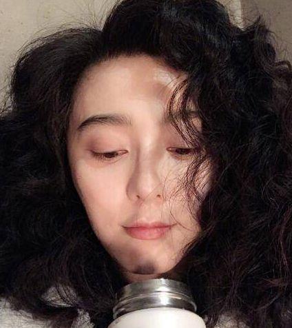 范冰冰微博头像用范丞丞，网友：李晨会妒忌，是不是家庭地位低！